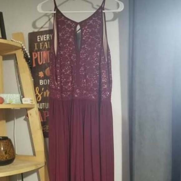 davids bridal key hole dress - Picture 1 of 2